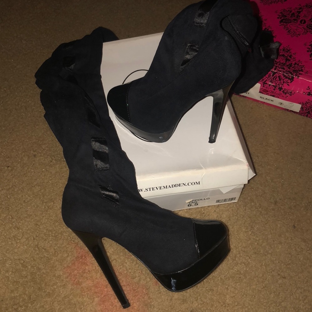 Over the knee. Heeled boots. Perfect fit